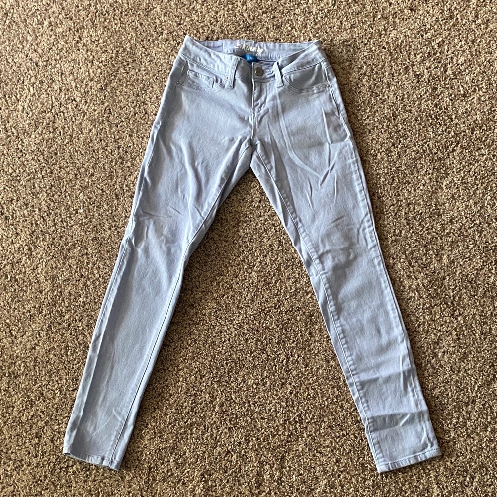 Junior’s Light Wash Skinny Jeans - Picture 2 of 12